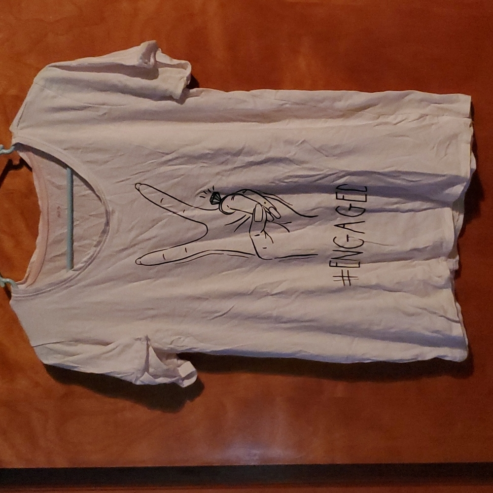 Miss to mrs white t shirt engaged small